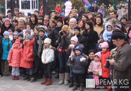 На праздник по блины! Кыргызстан попрощался с зимой по славянской традиции.
