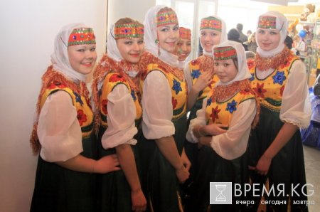 На праздник по блины! Кыргызстан попрощался с зимой по славянской традиции.