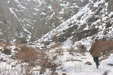 Выходной  в  Чонкурчаке. Для достижения гармонии можно поехать далеко, а можно и в предгорья Бишкека, например, в ущелье Чонкурчак.