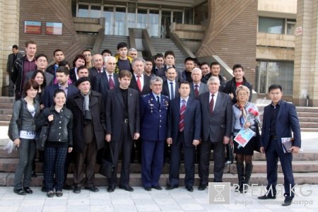 28 марта в КРСУ прошла встреча с летчиком-космонавтом, Шакировым Салижаном Шакировичем. 28 марта в КРСУ прошла встреча с летчиком-космонавтом, Шакировым Салижаном Шакировичем.