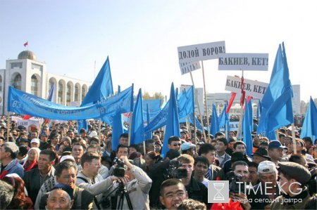 В преддверии президентских выборов 2011 года страна вновь лишится политической стабильности.