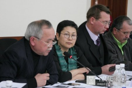 В Ошской и Баткенской областях стартовал проект по сохранению орехоплодных и фисташковых лесов. В Ошской и Баткенской областях стартовал проект по сохранению орехоплодных и фисташковых лесов.