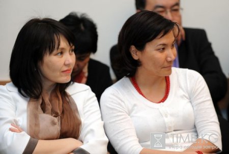 Президент Р.Отунбаева предложила приглашать на заседания ОНС при Минздраве аспирантов и соискателей Президент Р.Отунбаева предложила приглашать на заседания ОНС при Минздраве аспирантов и соискателей