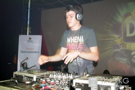 Beeline – генеральный партнер III чемпионата клубных диджеев – DJ's FEST! Beeline – генеральный партнер III чемпионата клубных диджеев – DJ's FEST!