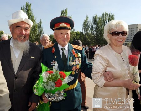 Президент Кыргызстана поздравила ветеранов Великой Отечественной войны с Днем Победы