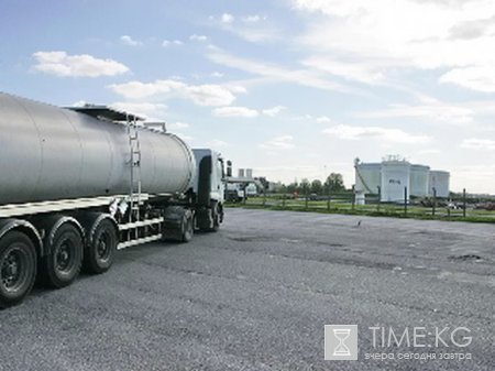 Более 90 процентов ГСМ в Киргизии ГСМ завозится из России. Более 90 процентов ГСМ в Киргизии ГСМ завозится из России.