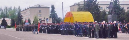В Караколе завершился парад в честь 66-ой годовщины победы Великой Отечественной войны В Караколе завершился парад в честь 66-ой годовщины победы Великой Отечественной войны