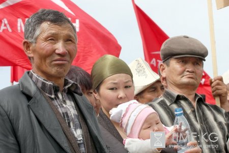 В преддверии выборов президента лидеры различных политических партий намерены провести общенациональный курултай. В преддверии выборов президента лидеры различных политических партий намерены провести общенациональный курултай.