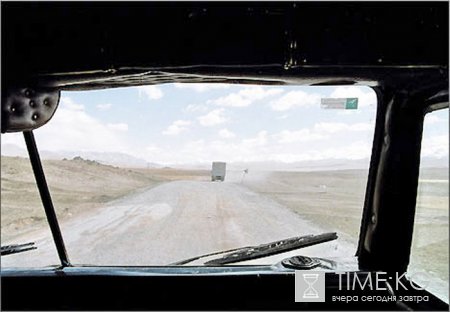 АБР выделит кредит для модернизации основной дороги, связывающей Кыргызской Республику с Китайской Народной Республикой (КНР). АБР выделит кредит для модернизации основной дороги, связывающей Кыргызской Республику с Китайской Народной Республикой (КНР).
