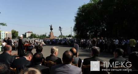 Президент Роза Отунбаева: Мы должны усвоить уроки трагических событий и широко распространять идею толерантности.