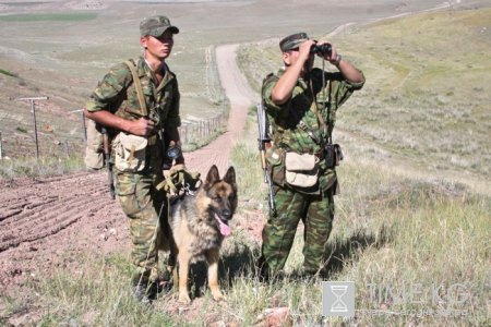 В Кыргызстане с 17 по 20 июня 2011 года пройдет агитпробег по местам пограничной славы «Граница помнит мужество отцов!». В Кыргызстане с 17 по 20 июня 2011 года пройдет агитпробег по местам пограничной славы «Граница помнит мужество отцов!».