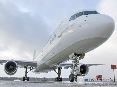 Авиакомпания «Кыргызстан» приобрела новое воздушное судно – «Боинг 737-400» Авиакомпания «Кыргызстан» приобрела новое воздушное судно – «Боинг 737-400»