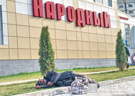 Кыргызстанцы рискуют отравиться алкоголем: спиртосодержащие напитки тут никто не контролирует. Кыргызстанцы рискуют отравиться алкоголем: спиртосодержащие напитки тут никто не контролирует.