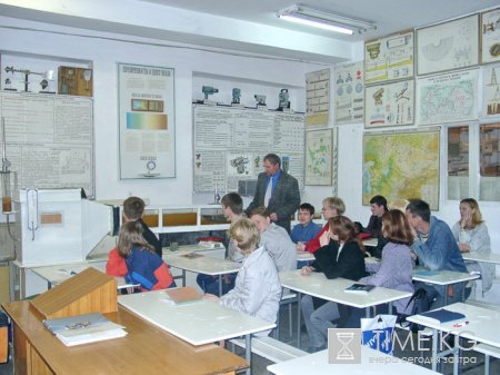 Одной ногой – в социализме, другой – в капитализме. В итоге ни там, ни тут Одной ногой – в социализме, другой – в капитализме. В итоге ни там, ни тут