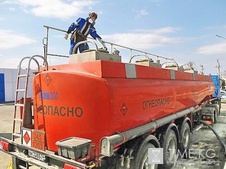 В Кыргызстане возник дефицит бензина В Кыргызстане возник дефицит бензина