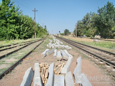 В «Национальную компанию Кыргыз темир жолу»  поступила первая партия железобетонных шпал