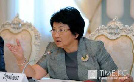 Президент Роза Отунбаева провела собеседования с кандидатами на должности судей Конституционной палаты и Верховного Суда Президент Роза Отунбаева провела собеседования с кандидатами на должности судей Конституционной палаты и Верховного Суда