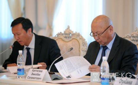 Президент Роза Отунбаева провела собеседования с кандидатами на должности судей Конституционной палаты и Верховного Суда Президент Роза Отунбаева провела собеседования с кандидатами на должности судей Конституционной палаты и Верховного Суда