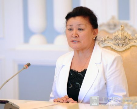 Президент Роза Отунбаева провела собеседования с кандидатами на должности судей Конституционной палаты и Верховного Суда Президент Роза Отунбаева провела собеседования с кандидатами на должности судей Конституционной палаты и Верховного Суда
