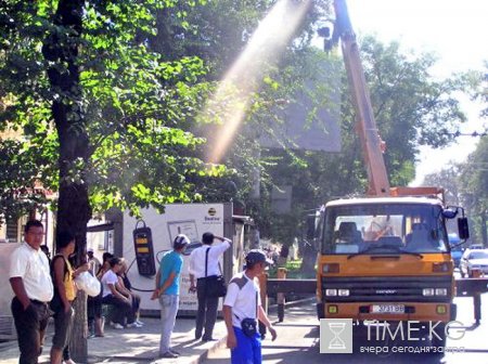 В столице Кыргызстана до конца осени планируют демонтировать около 150 рекламных щитов В столице Кыргызстана до конца осени планируют демонтировать около 150 рекламных щитов