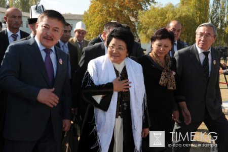 В Ошской области прошло торжественное мероприятие, посвященное 100-летнему юбилею Уркуи Салиевой