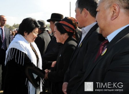 В Ошской области прошло торжественное мероприятие, посвященное 100-летнему юбилею Уркуи Салиевой