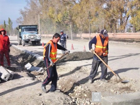 В Караколе началась реабилитация стратегически-важной дороги