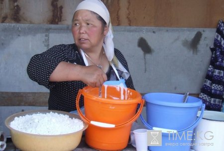 В Кыргызстане ограничат прием молока у населения в связи с запретом экспорта в Казахстан В Кыргызстане ограничат прием молока у населения в связи с запретом экспорта в Казахстан