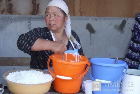 В Кыргызстане ограничат прием молока у населения в связи с запретом экспорта в Казахстан