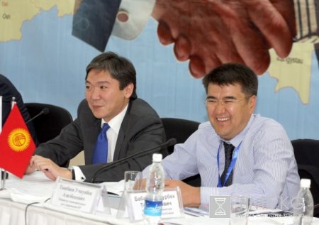 В Бишкеке состоялся кыргызско-казахстанский форум В Бишкеке состоялся кыргызско-казахстанский форум