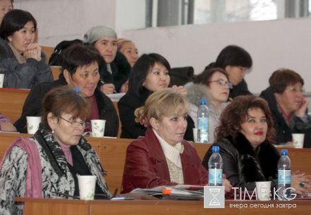 В Кыргызстане в университетскую учебную программу с 2012 года введут курс «зеленой экономики» В Кыргызстане в университетскую учебную программу с 2012 года введут курс «зеленой экономики»