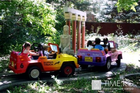 Праздник в парке «Фламинго» Праздник в парке «Фламинго»