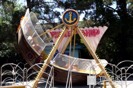 Праздник в парке «Фламинго» Праздник в парке «Фламинго»
