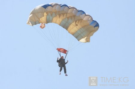 На российской авиабазе отметили 100-летний юбилей ВВС На российской авиабазе отметили 100-летний юбилей ВВС