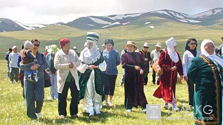 Сон - Куль - самое романтичное место в Кыргызстане Сон - Куль - самое романтичное место в Кыргызстане