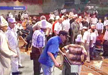 Учкунбек Ташбаев официально извинился перед инвесторами за произошедшее в студии ОТРК Учкунбек Ташбаев официально извинился перед инвесторами за произошедшее в студии ОТРК