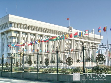 Главным политическим событием этой недели стало представление нового правительства Главным политическим событием этой недели стало представление нового правительства