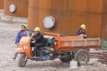 Строительство НПЗ в Кара-Балте близится к завершению Строительство НПЗ в Кара-Балте близится к завершению