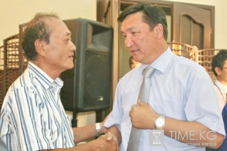 Маруо-сан говорит нам: «Сайонара!» Маруо-сан говорит нам: «Сайонара!»