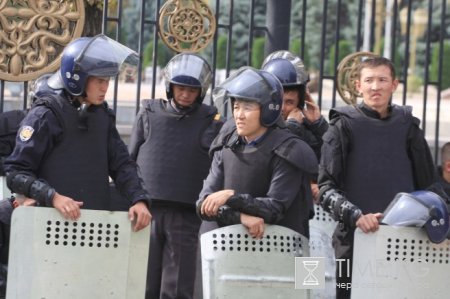Акция протеста переросла в массовые беспорядки