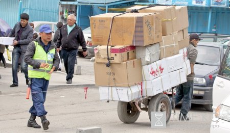 Кыргызстан де-факто превратился в торговый хаб Центральной Азии Кыргызстан де-факто превратился в торговый хаб Центральной Азии