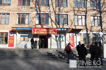 В Кыргызстане завершилось голосование в 25 городских и 416 айыл окмоту кенешей В Кыргызстане завершилось голосование в 25 городских и 416 айыл окмоту кенешей