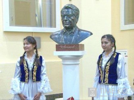 Учреждена премия имени Чингиза Айтматова Учреждена премия имени Чингиза Айтматова